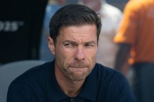 阿隆索：不会说我们依赖姆巴佩 居莱尔和贝林厄姆可以互换位置